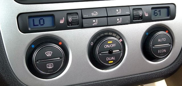 Automotive Air Conditioning Service